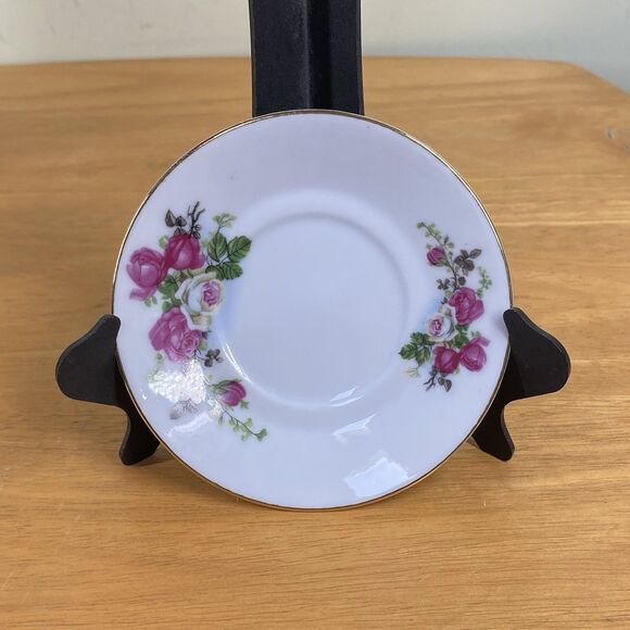 Vintage Demitasse Expresso Porcelain Tea Cup & Saucer Red Rose Pattern Gold Trim - Picture 4 of 14